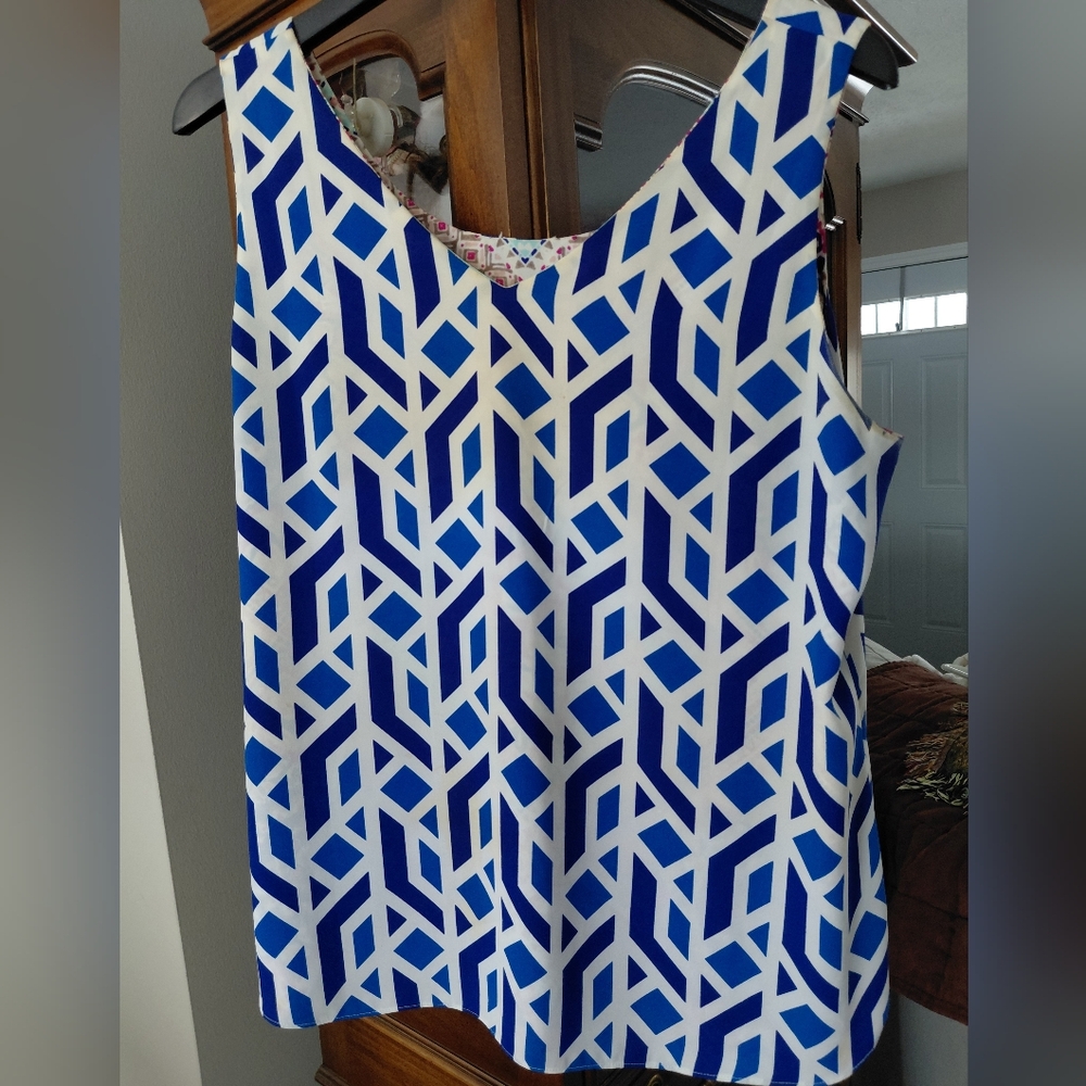 Chicos Reversable Geometric Patterned Sleeveless … - image 3
